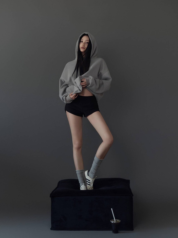 그레이 무드 초상화 테마 사진 촬영 의상 세트 레이지  - Ethnic Fashion Studio 리뷰 및 가격