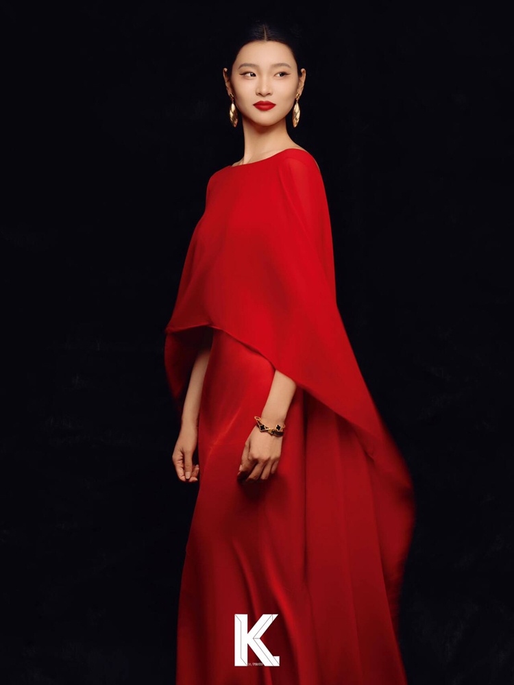 2026년 신상 패션 고급 레드 감성 레트로 스튜디오  - Ethnic Fashion Studio 리뷰 및 가격